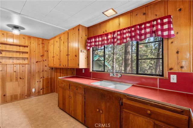 1100 Partridge, Wrightwood, CA 92397