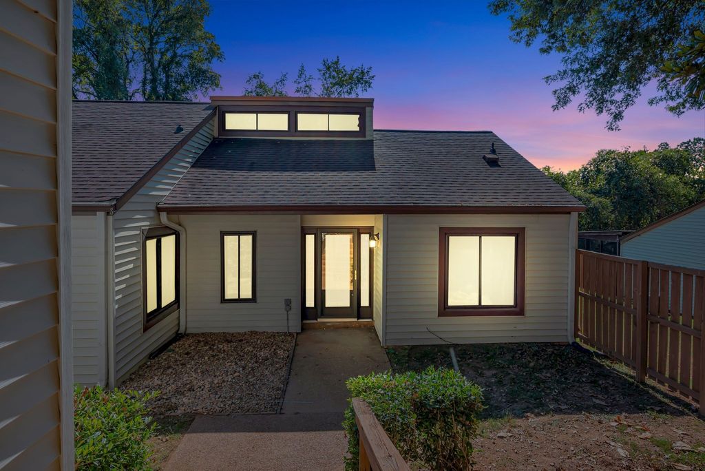 4815 Quail Hollow Dr, Old Hickory, TN 37138
