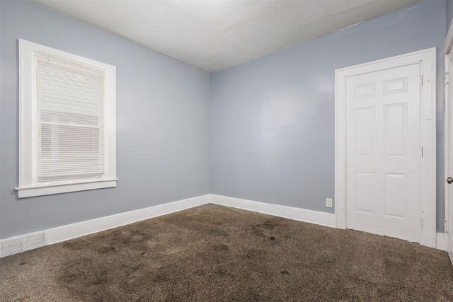 19572 Alcoy Avenue, Detroit, MI 48205