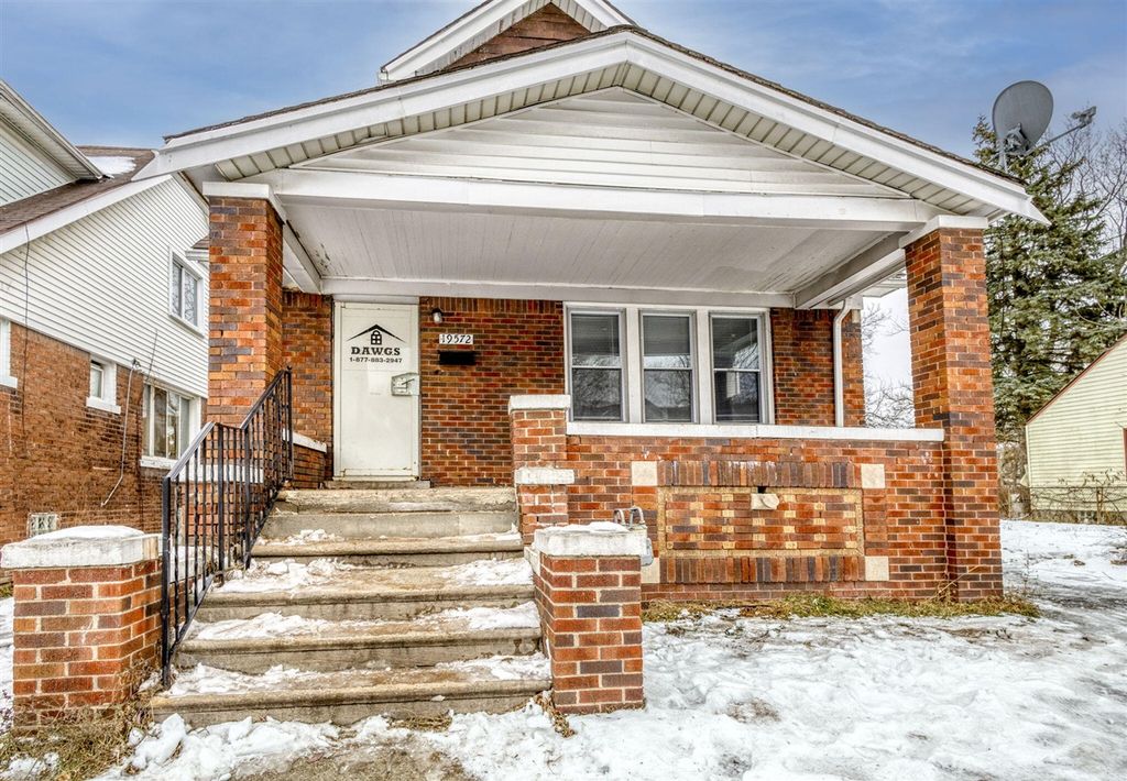 19572 Alcoy Avenue, Detroit, MI 48205