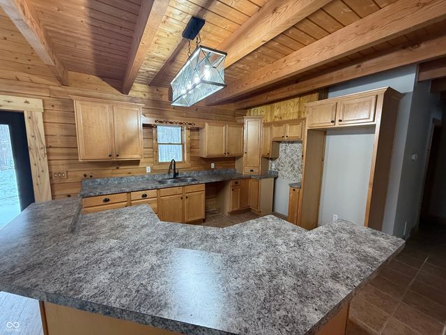 9840 N Henley Road, Marshall, IN 47859