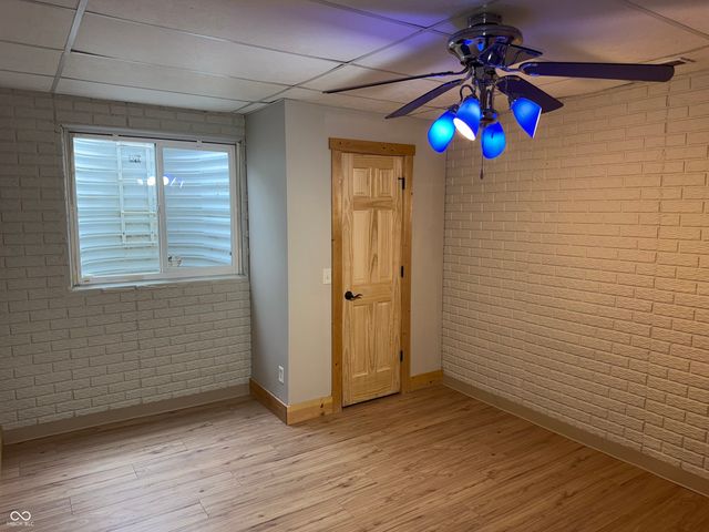 9840 N Henley Road, Marshall, IN 47859