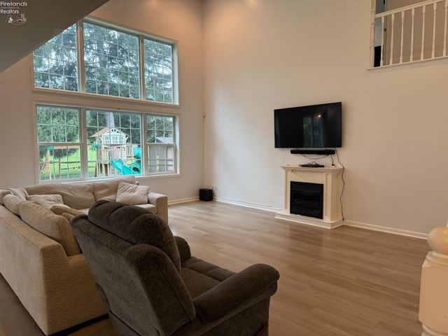 1485 Autumnwoods Drive, Fremont, OH 43420