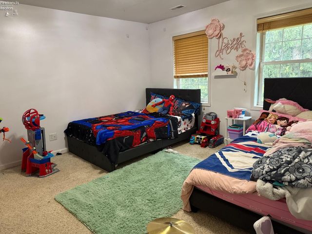 1485 Autumnwoods Drive, Fremont, OH 43420