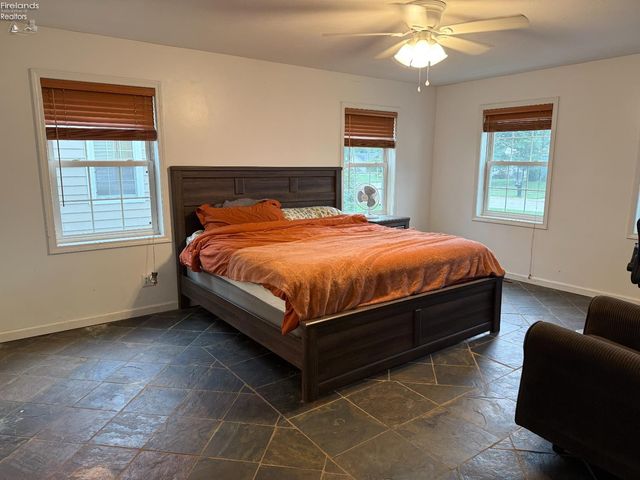 1485 Autumnwoods Drive, Fremont, OH 43420