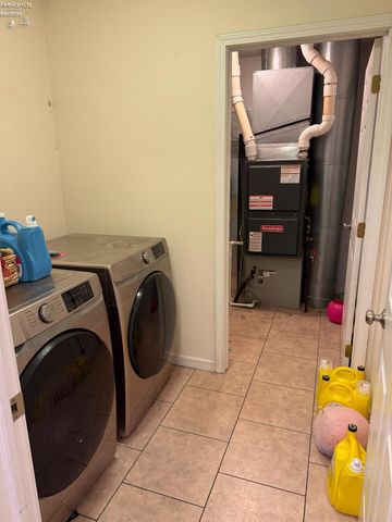 1485 Autumnwoods Drive, Fremont, OH 43420