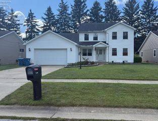 1485 Autumnwoods Drive, Fremont, OH 43420