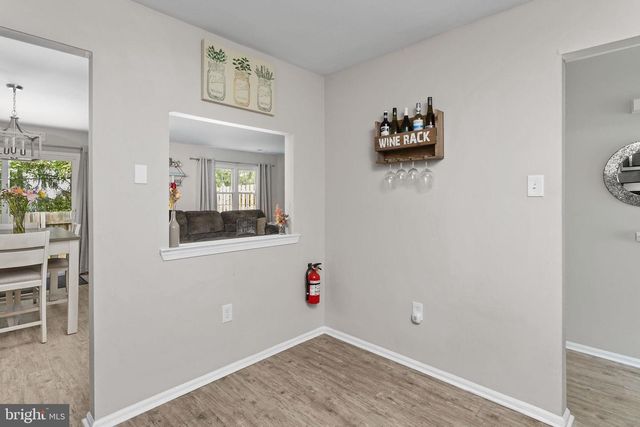 7 FAIRFAX CT, Bordentown, NJ 08505