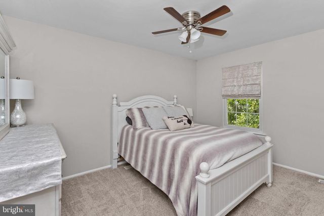 7 FAIRFAX CT, Bordentown, NJ 08505