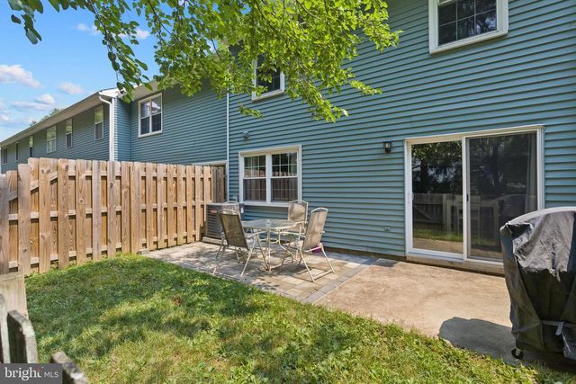 7 FAIRFAX CT, Bordentown, NJ 08505