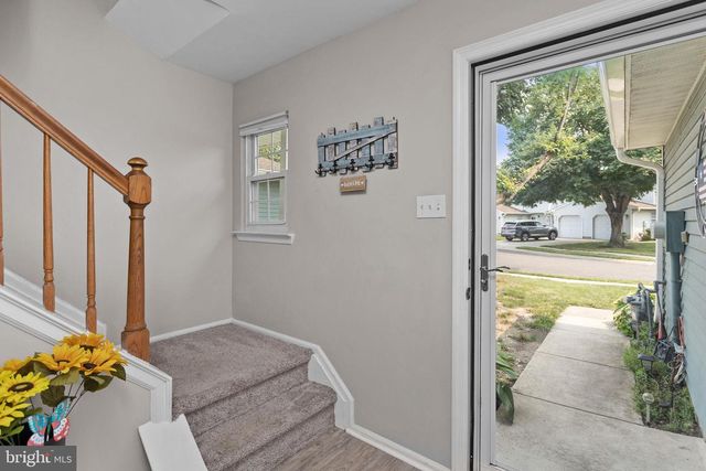 7 FAIRFAX CT, Bordentown, NJ 08505