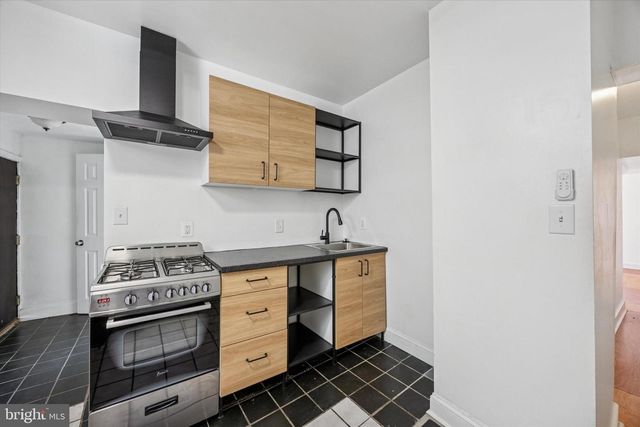 1235 E BERKS ST, Philadelphia, PA 19125