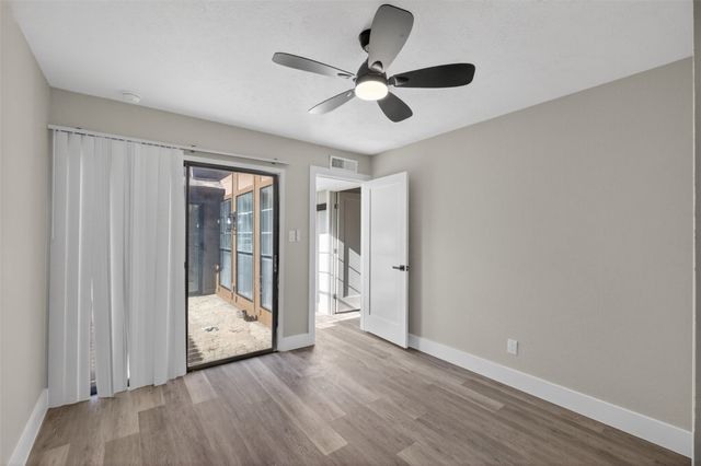 6038 Dooley Drive, The Colony, TX 75056