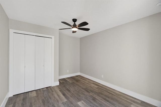 6038 Dooley Drive, The Colony, TX 75056