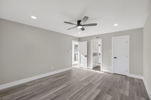 6038 Dooley Drive, The Colony, TX 75056