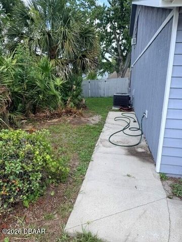 1194 Pellicier Court, Port Orange, FL 32129
