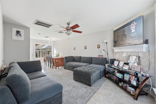 10918 Westbrae Village Drive, Houston, TX 77031