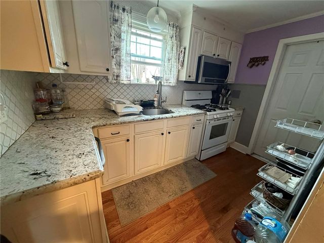 136 Hemond Avenue, Woonsocket, RI 02895