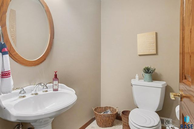 26867 469th Ave Avenue, Sioux Falls, SD 57106