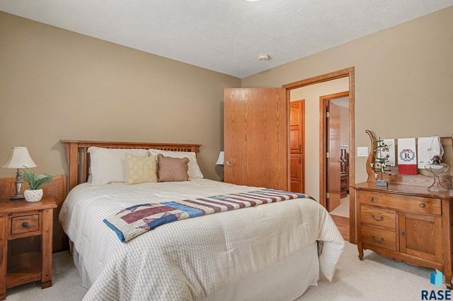 26867 469th Ave Avenue, Sioux Falls, SD 57106