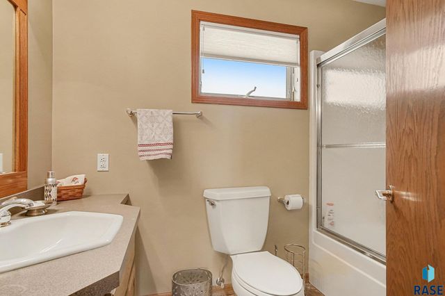 26867 469th Ave Avenue, Sioux Falls, SD 57106