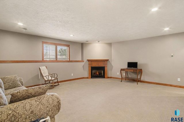 26867 469th Ave Avenue, Sioux Falls, SD 57106