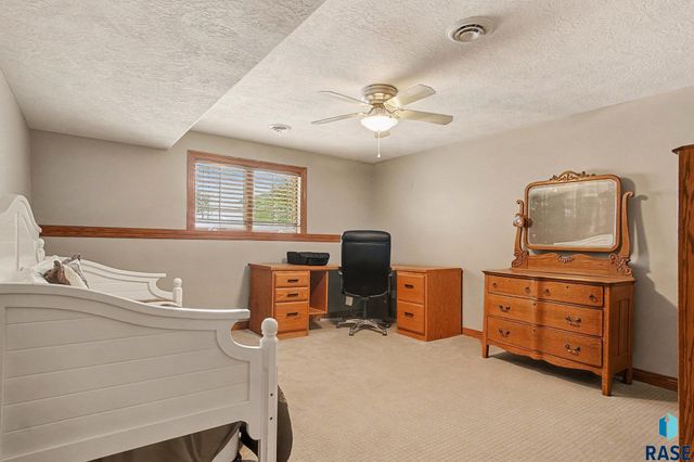 26867 469th Ave Avenue, Sioux Falls, SD 57106