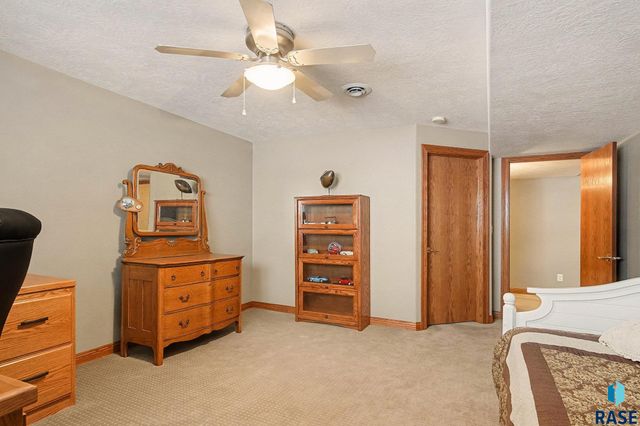 26867 469th Ave Avenue, Sioux Falls, SD 57106