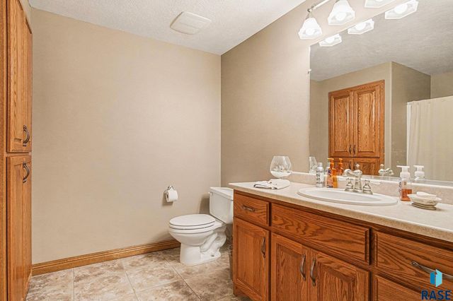 26867 469th Ave Avenue, Sioux Falls, SD 57106