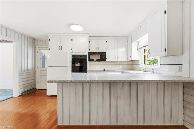 3533 Woodmere Place, Winston-salem, NC 27106