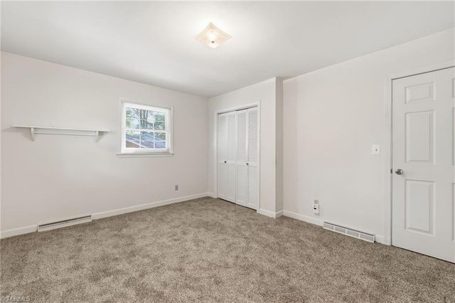 3533 Woodmere Place, Winston-salem, NC 27106