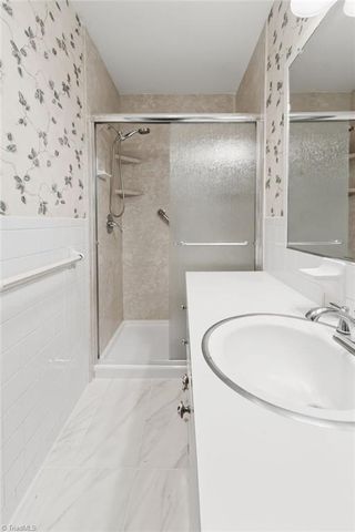 3533 Woodmere Place, Winston-salem, NC 27106