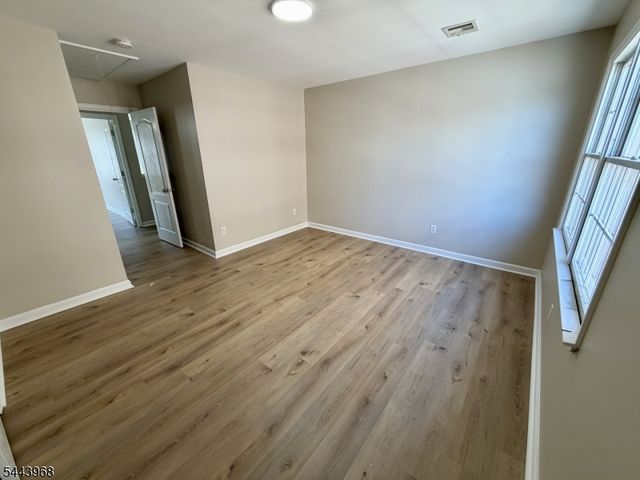 16 E Kinney St, Newark City, NJ 07102