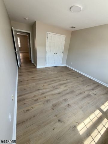 16 E Kinney St, Newark City, NJ 07102