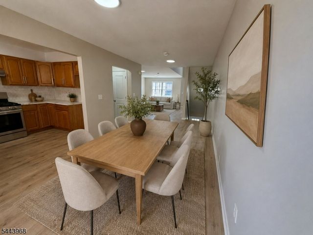 16 E Kinney St, Newark City, NJ 07102