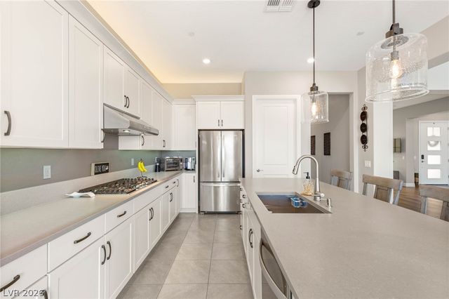 160 Stone Mesa Court, Henderson, NV 89011