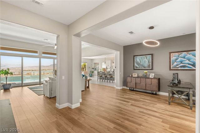 160 Stone Mesa Court, Henderson, NV 89011