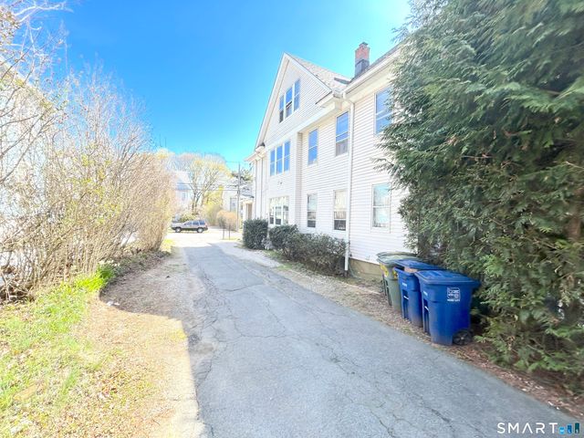 59 Morehouse Street, Bridgeport, CT 06605