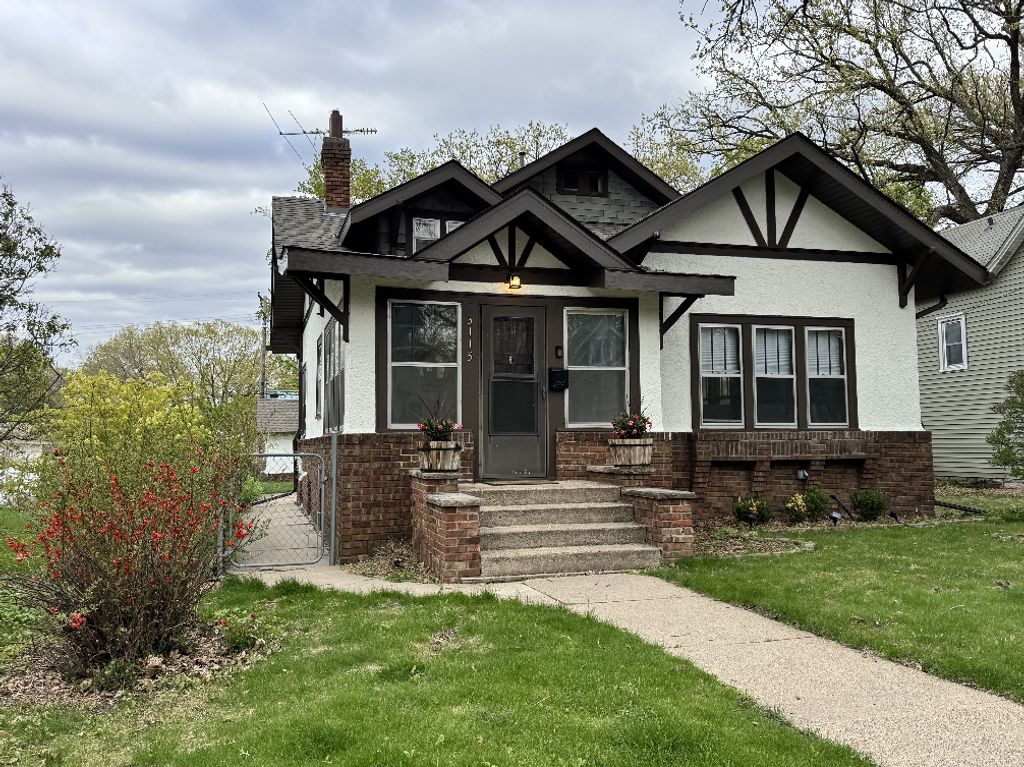 3115 43rd Avenue S, Minneapolis, MN 55406