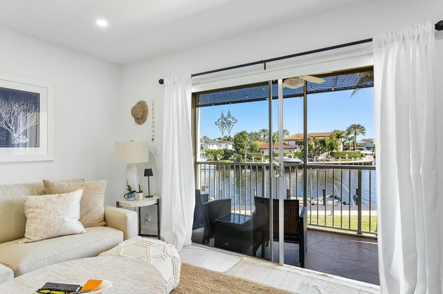 330 N Federal Highway, Deerfield Beach, FL 33441