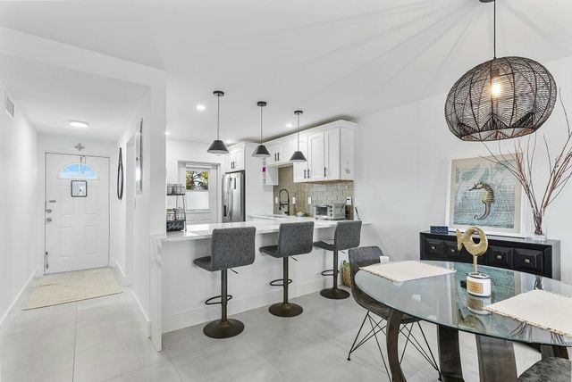 330 N Federal Highway, Deerfield Beach, FL 33441