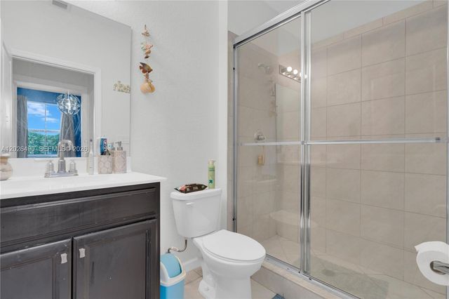 2377 SE 14th St, Homestead, FL 33035