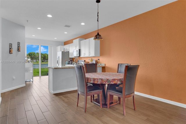 2377 SE 14th St, Homestead, FL 33035