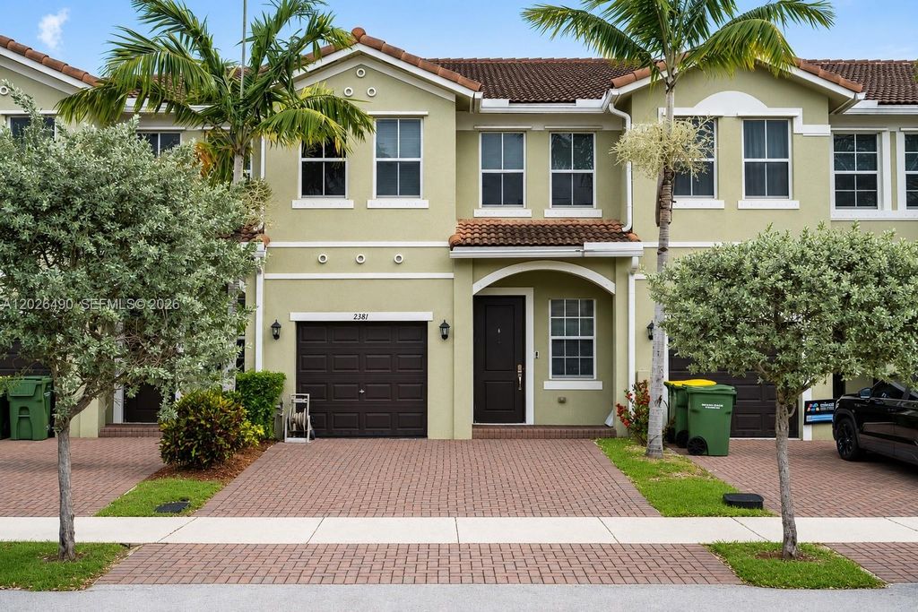 2377 SE 14th St, Homestead, FL 33035