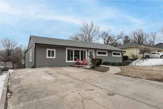 3021 S 46th Terrace, Kansas City, KS 66106