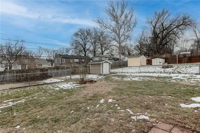 3021 S 46th Terrace, Kansas City, KS 66106