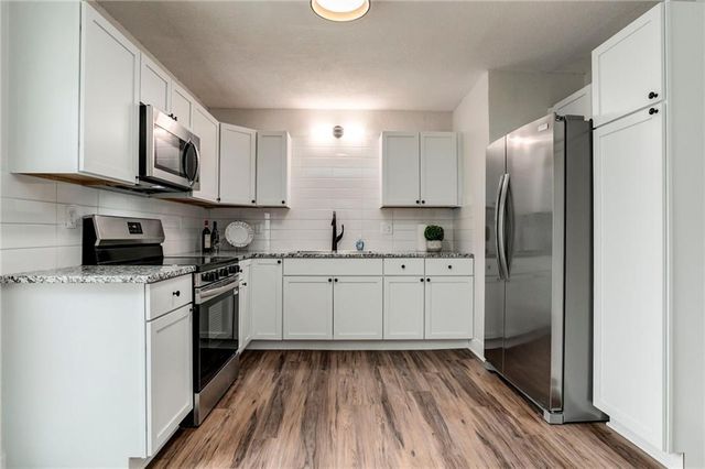 3021 S 46th Terrace, Kansas City, KS 66106