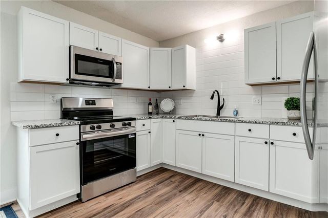 3021 S 46th Terrace, Kansas City, KS 66106