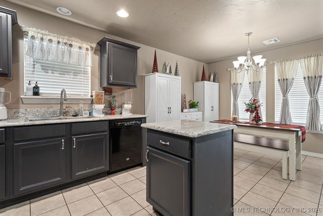 4627 Lakeshore Drive, Ardmore, OK 73401