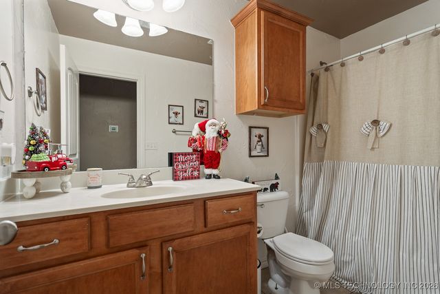 4627 Lakeshore Drive, Ardmore, OK 73401